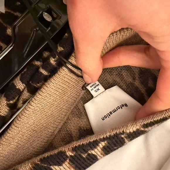 Reformation - Nicole Regenerative Merino Skirt - XS - Picture 6 of 9